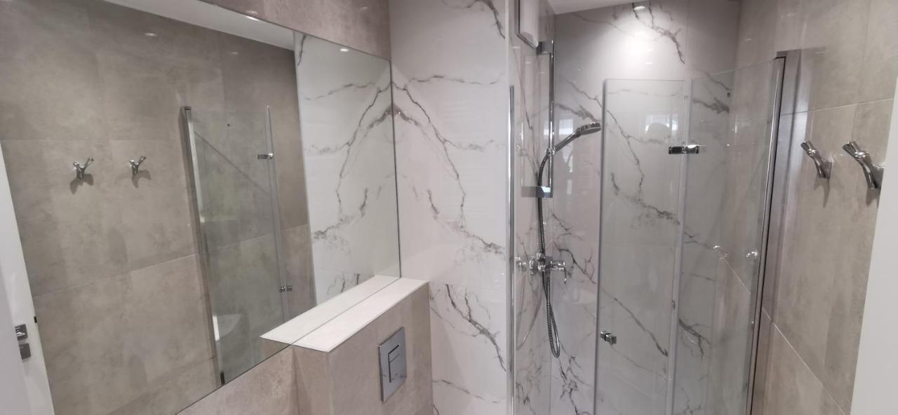Wow Flou Przystan Letnica Apartamenty 700M Plaza Gdańsk Buitenkant foto